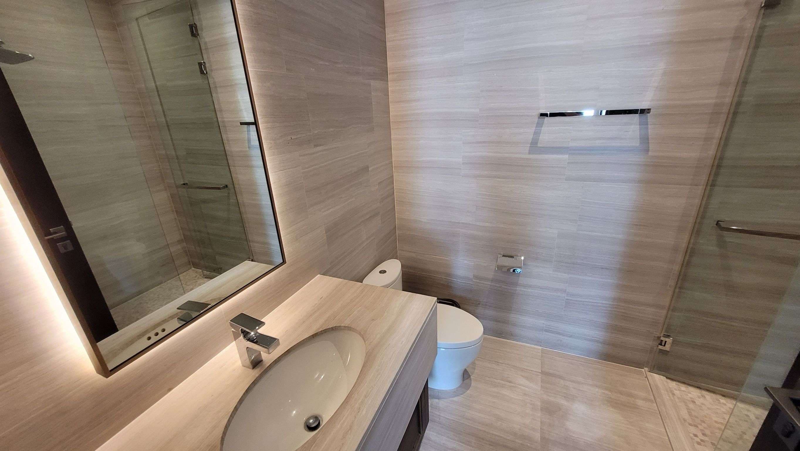 9817 – new1025.jpg