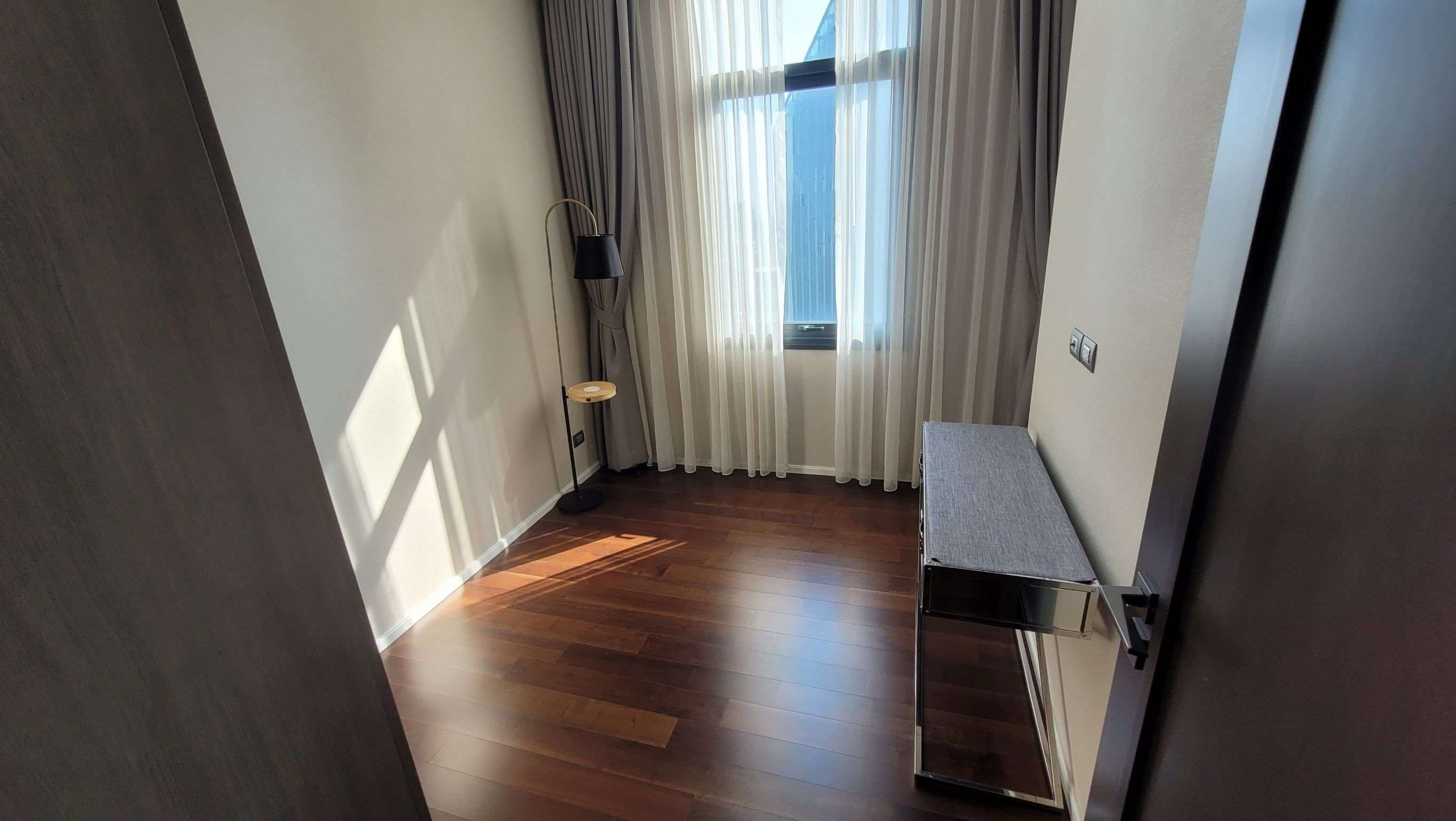 9817 – new1027.jpg